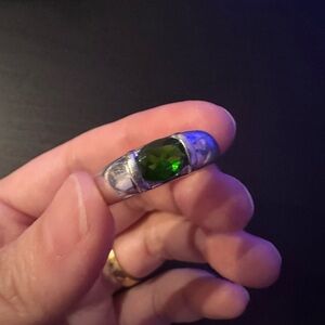 Chaumet 18k white gold green chrome diopside ring- size 6-6.5